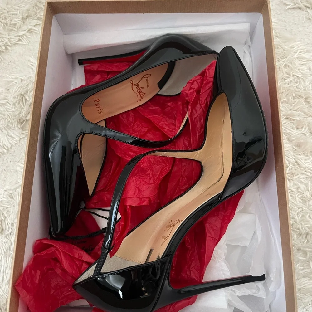 Christian Louboutin Glossy Black Heels - Picture 5 of 5